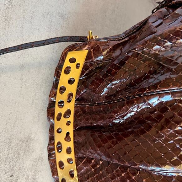 Judith Leiber Python Snake Skin Frame Bag Gold Tone Cutout Hardware Vintage - Picture 5 of 16